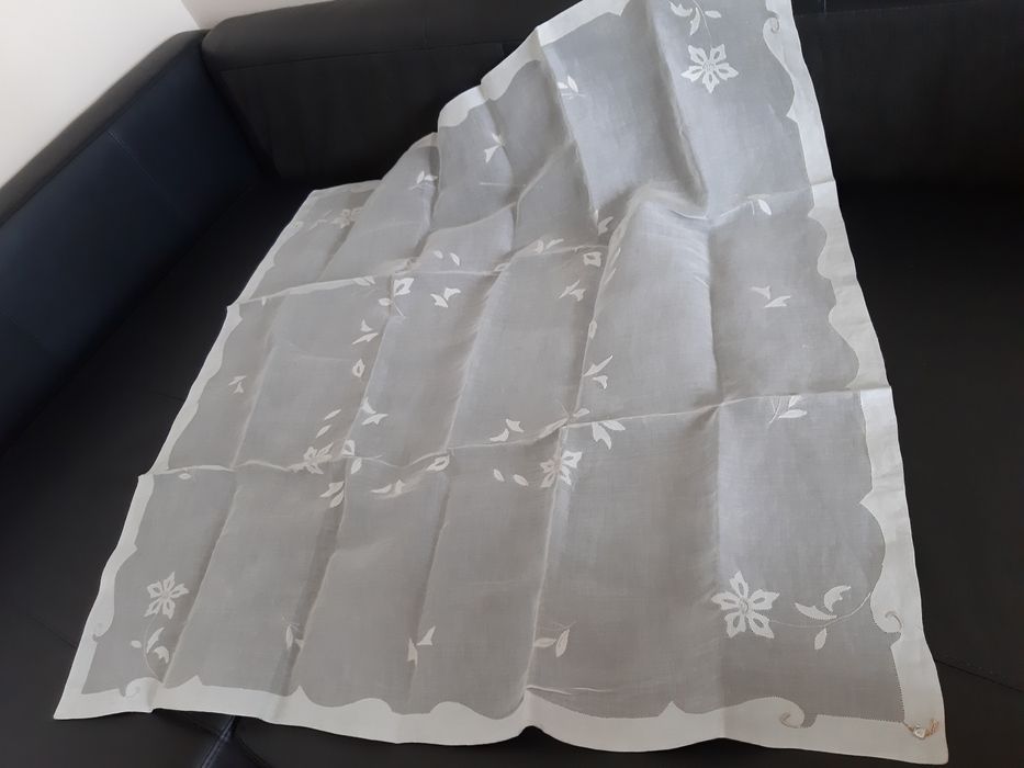 Toalha de mesa bordado glamour novo