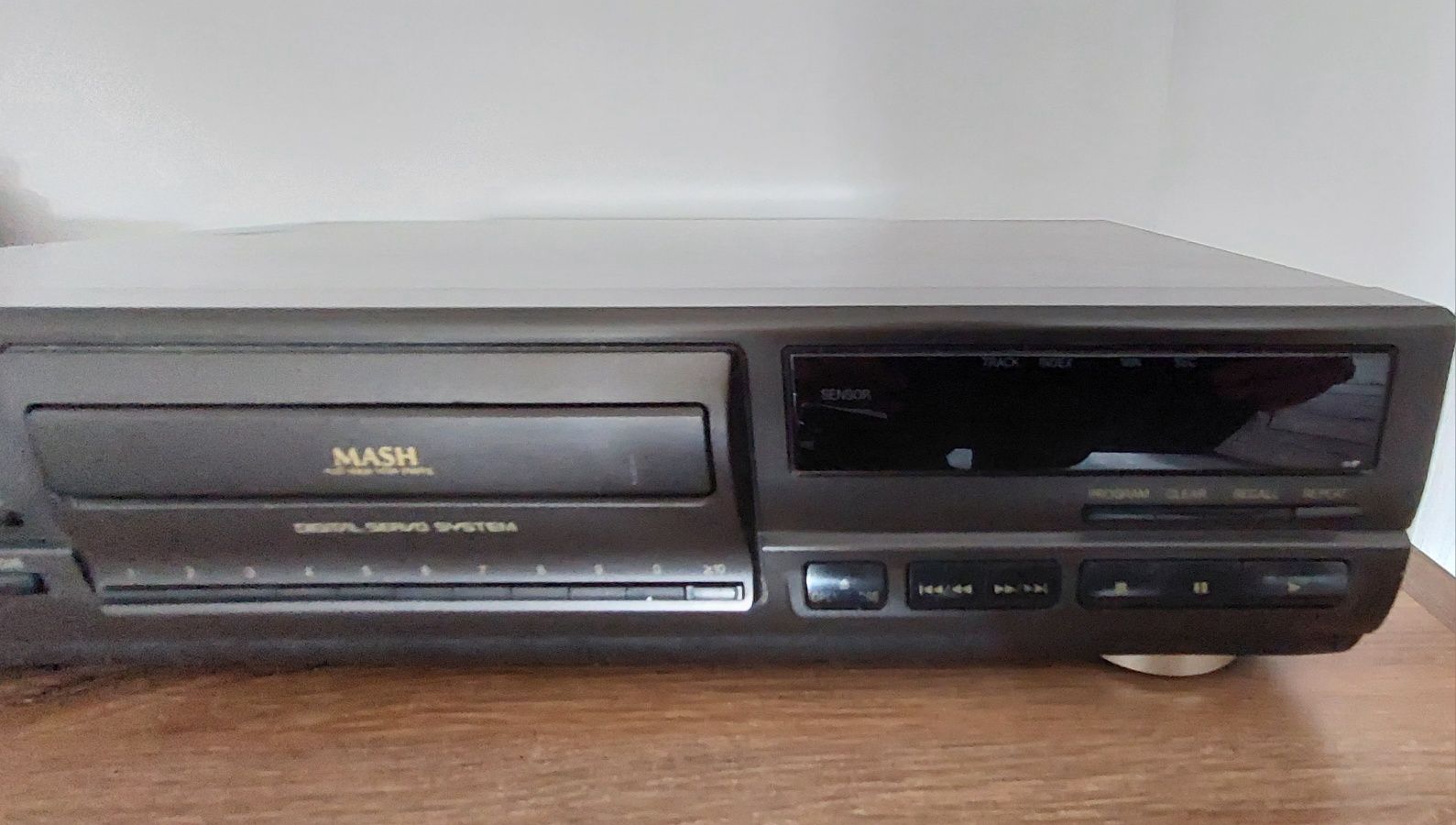 Technics CD SL - PG 580A Compact Disc Player