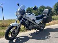 Honda NTV 650 REVERE