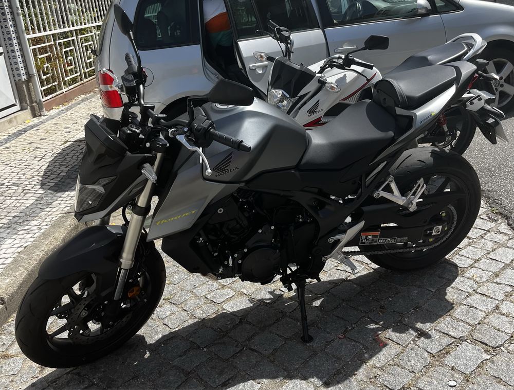 Honda Hornet 750 - Como Nova, Apenas 350km (35kw).