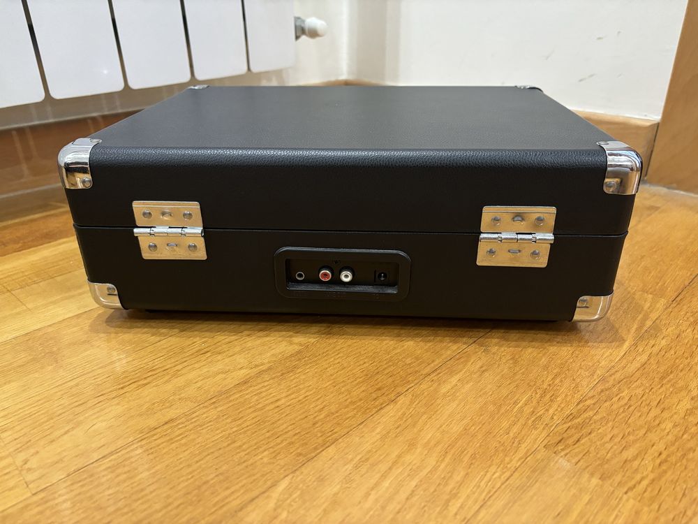 Crosley Cruiser Deluxe Gira-discos Preto