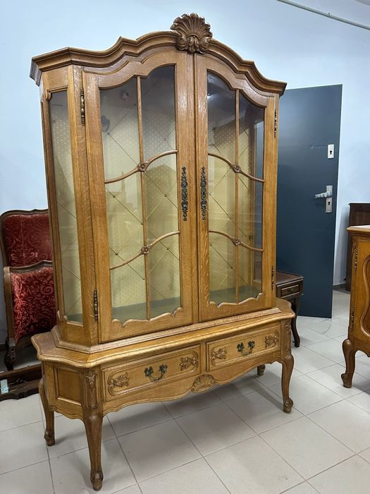 Francuski zestaw – komoda + witryna w stylu Ludwikowskim.