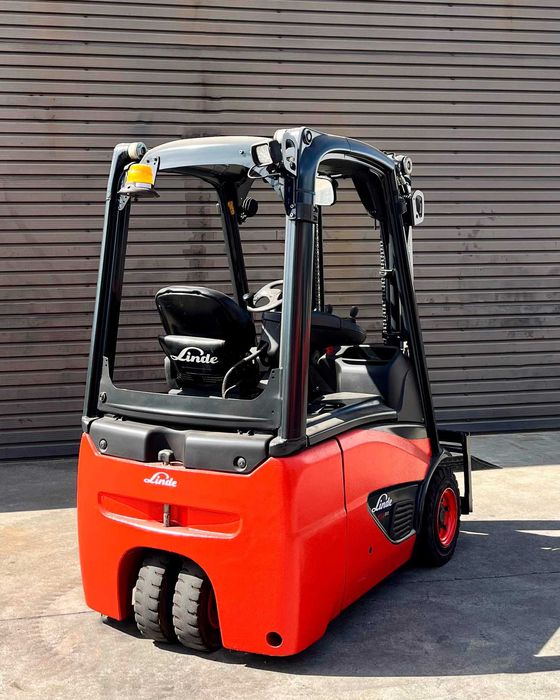 Empilhador elétrico Linde E14 (1400 kg) - 2018
