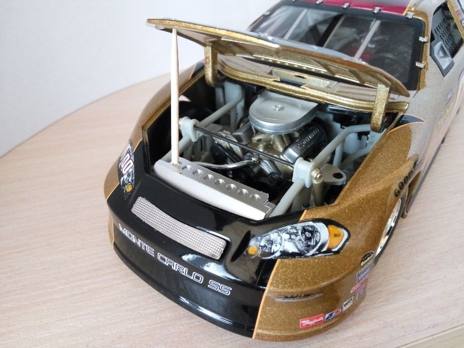 модель NASCAR, TeamCaliber, Chevy Monte Carlo 1:24, Bill Elliott #00