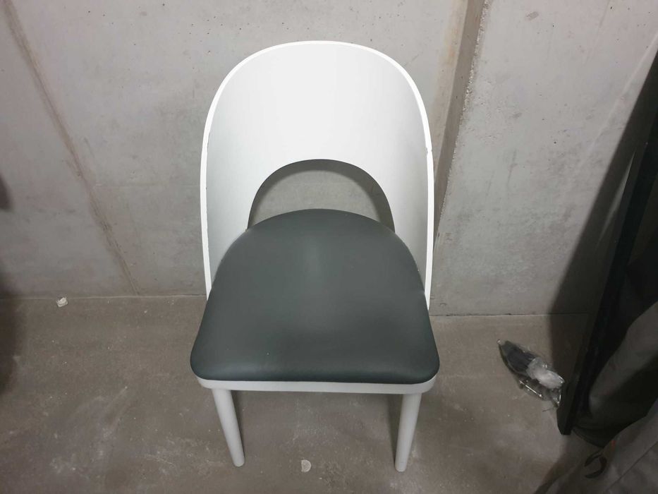 krzesło FAMEG, stan dobry