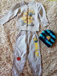 Dres + czapka minionki 110  4-6 lat