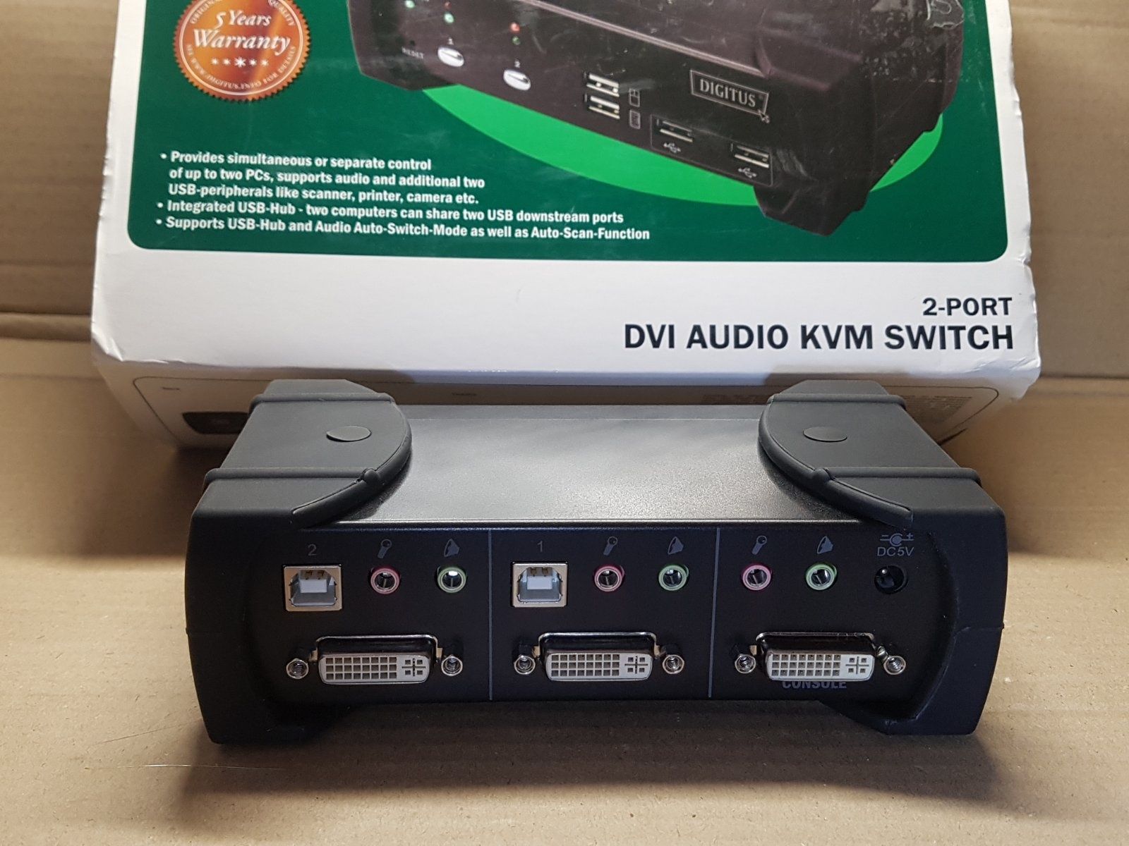 2х-портовий комутатор Digitus Assmann DS - 12820 DVI Audio USB KVM