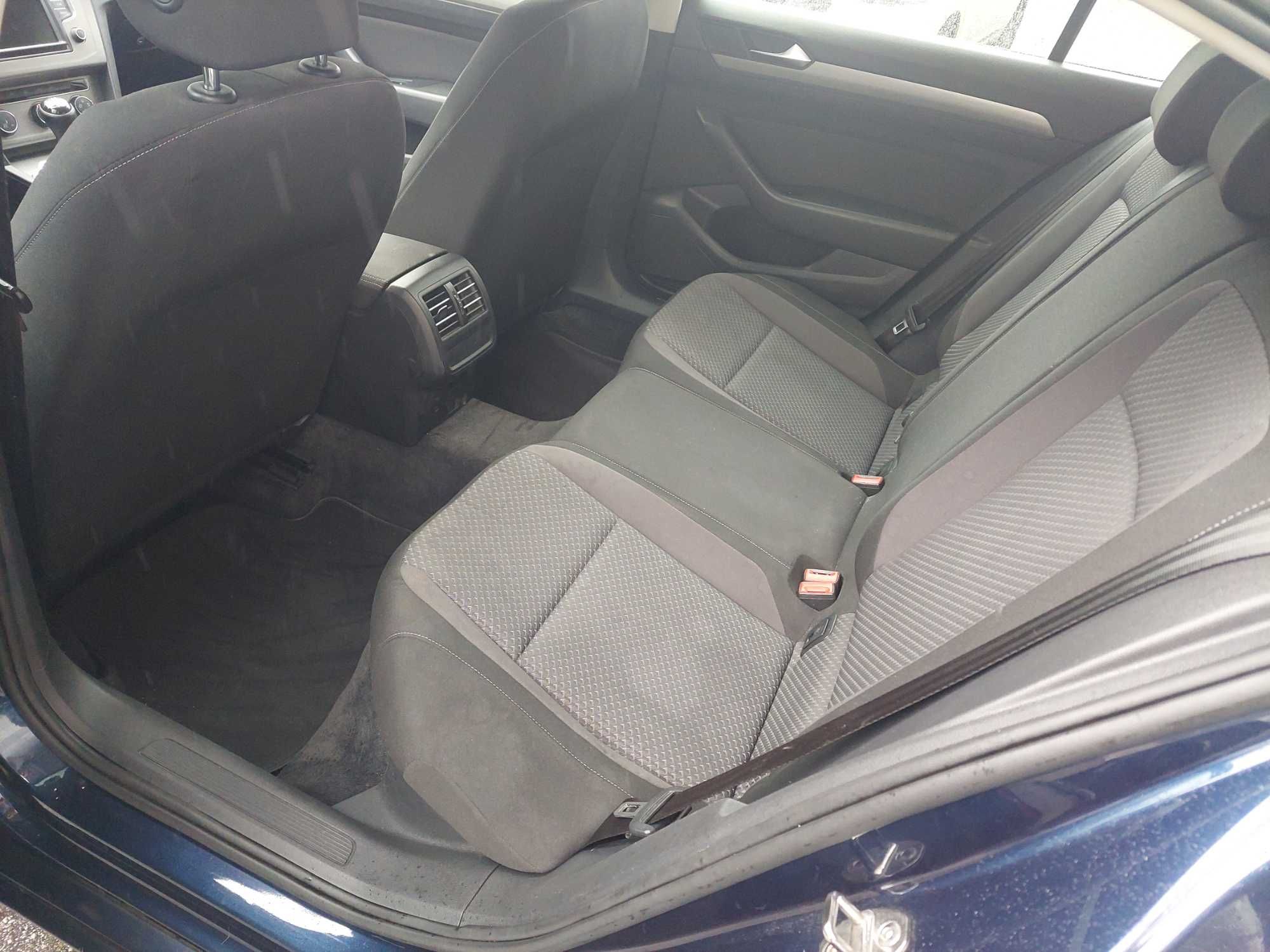 VW Passat B8 Sedan 1.6 TDI 120 cv 2015