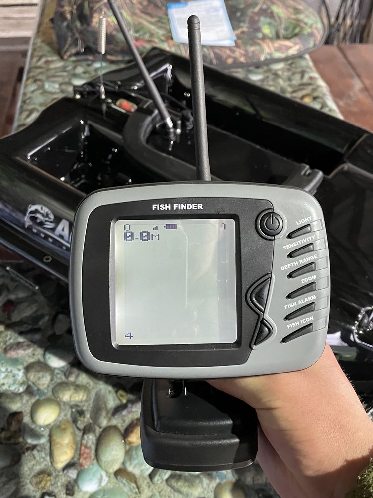 Карповый кораблик AMINA PK-4Э + эхолот FISH FINDER FD-39B