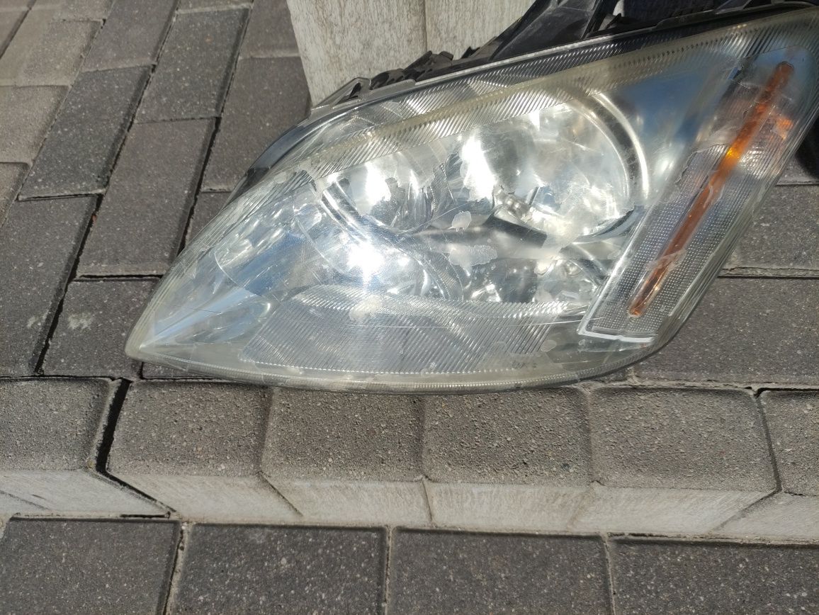 Lampa lewa ford C-max