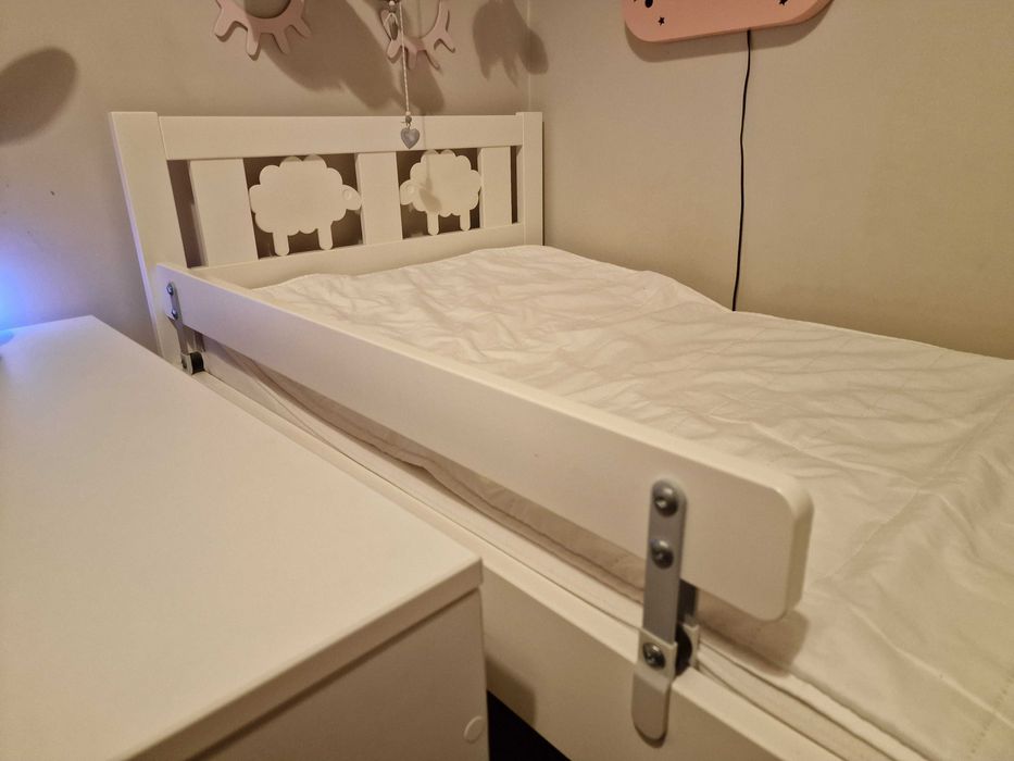 IKEA KRITTER łóżko dziecięce 70×160 cm – rama + barierka + materac