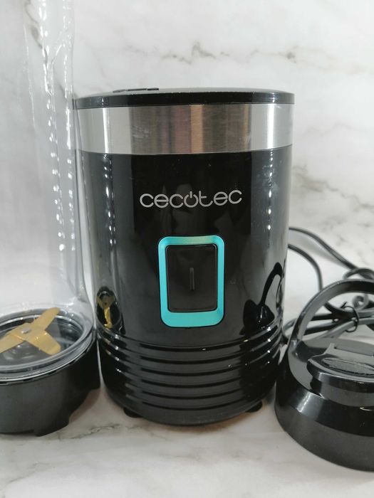 Blender Przenośny Power Titanium 350 Cecotec 600ml Czarny