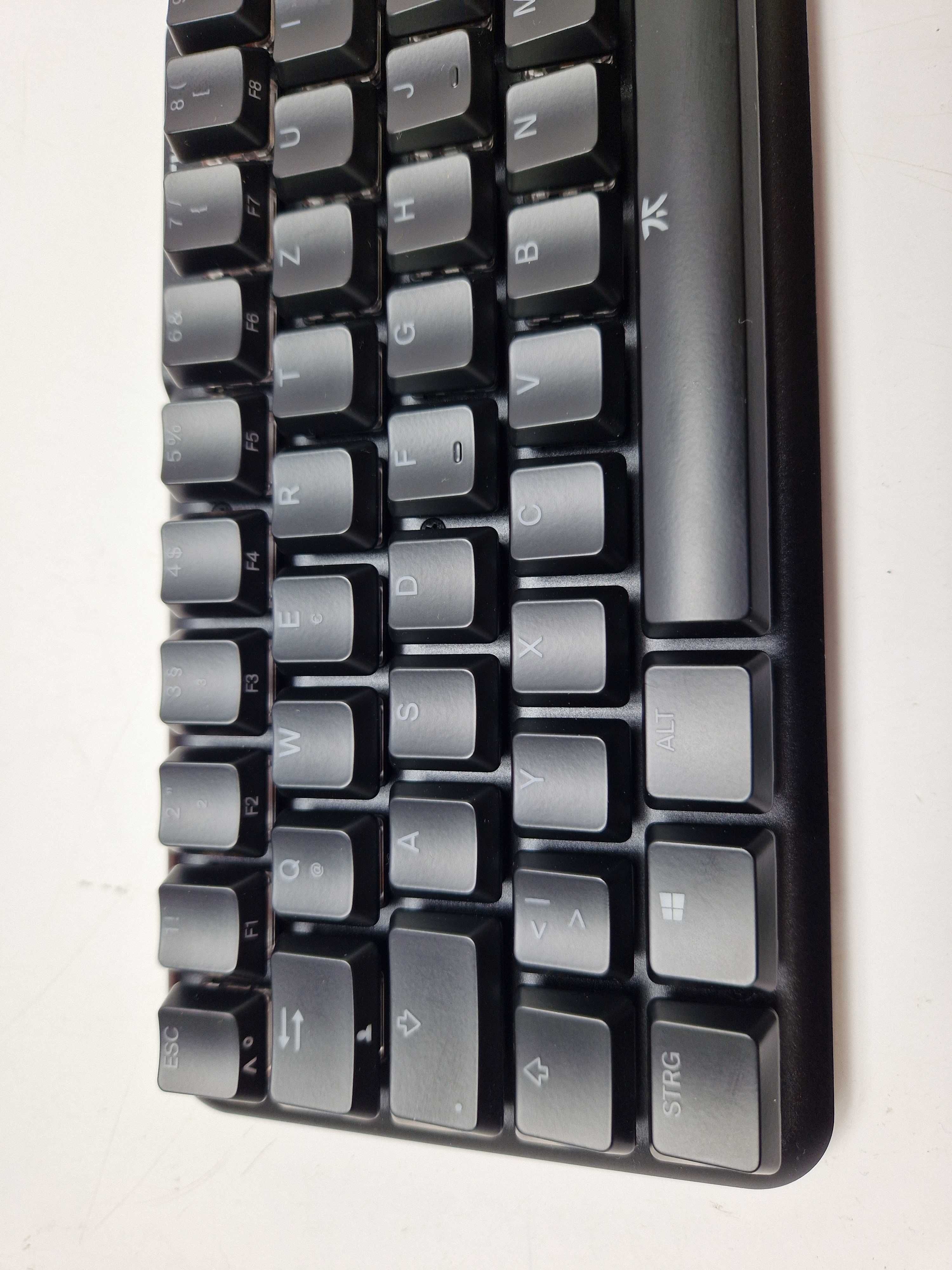 Klawiatura mechaniczna Fnatic Streak 65 układ QWERTZ Niemiecki