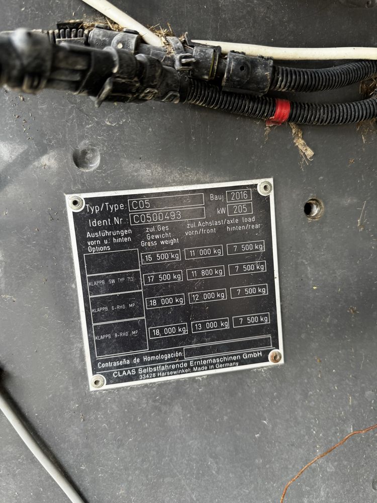 Комбайн Claas Tucano 440