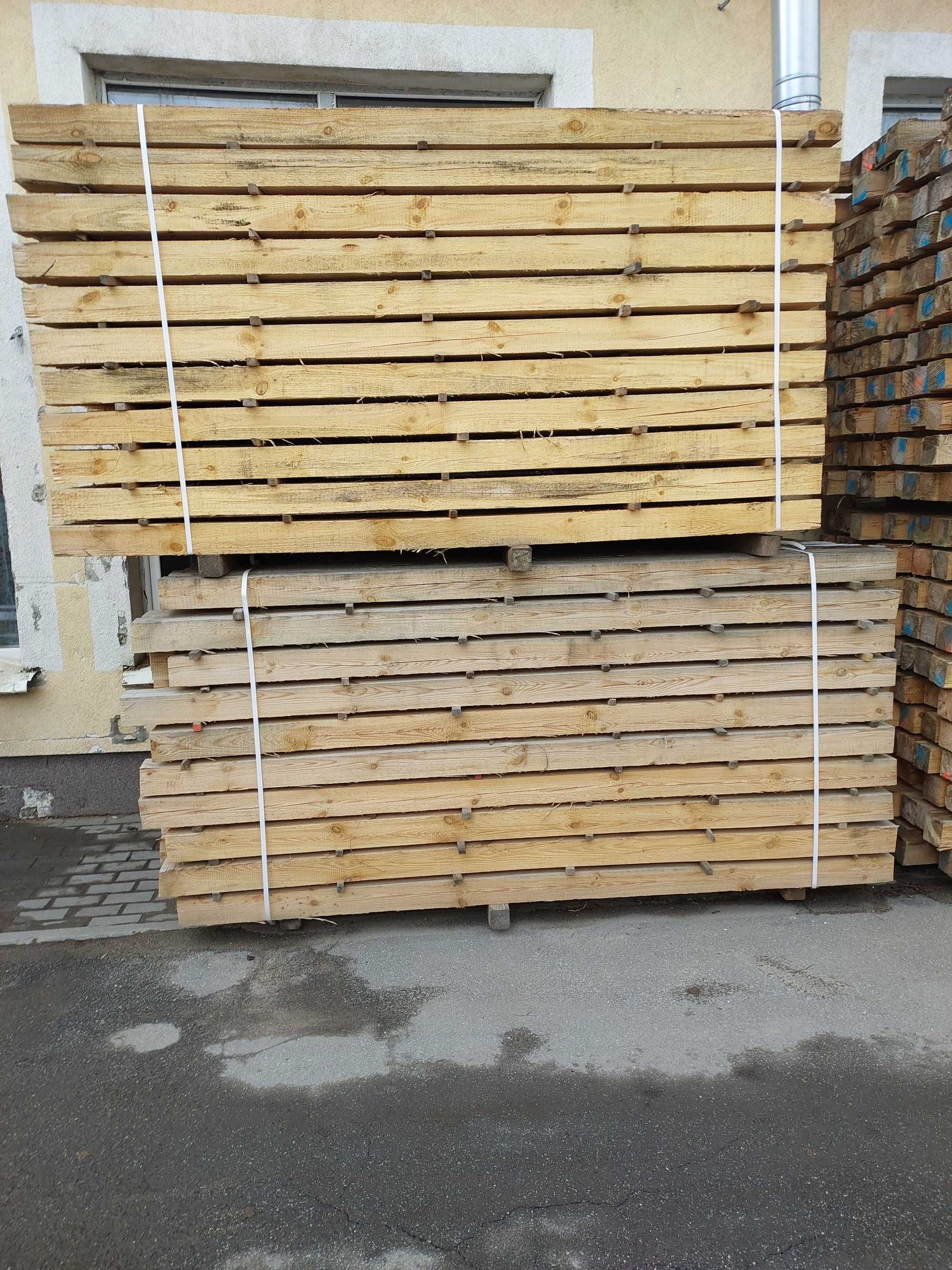 Więźba dachowa, kantówki, deski, drewno budowlane