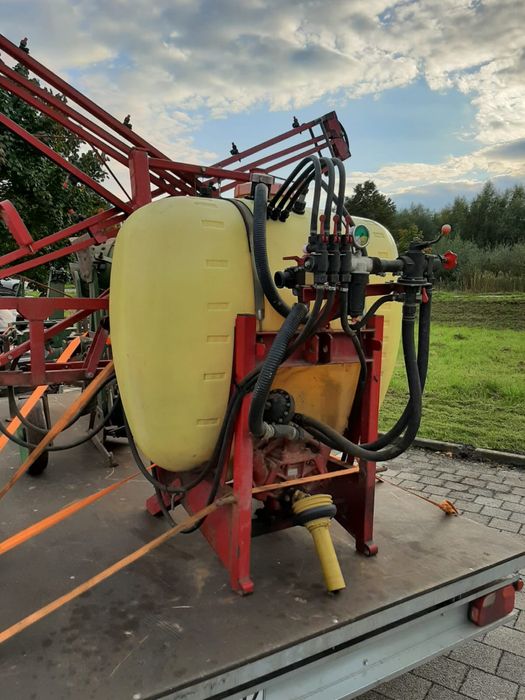 Pług 2 skibowy obrotowy firmy gassner oraz opryskiwacz 600 L