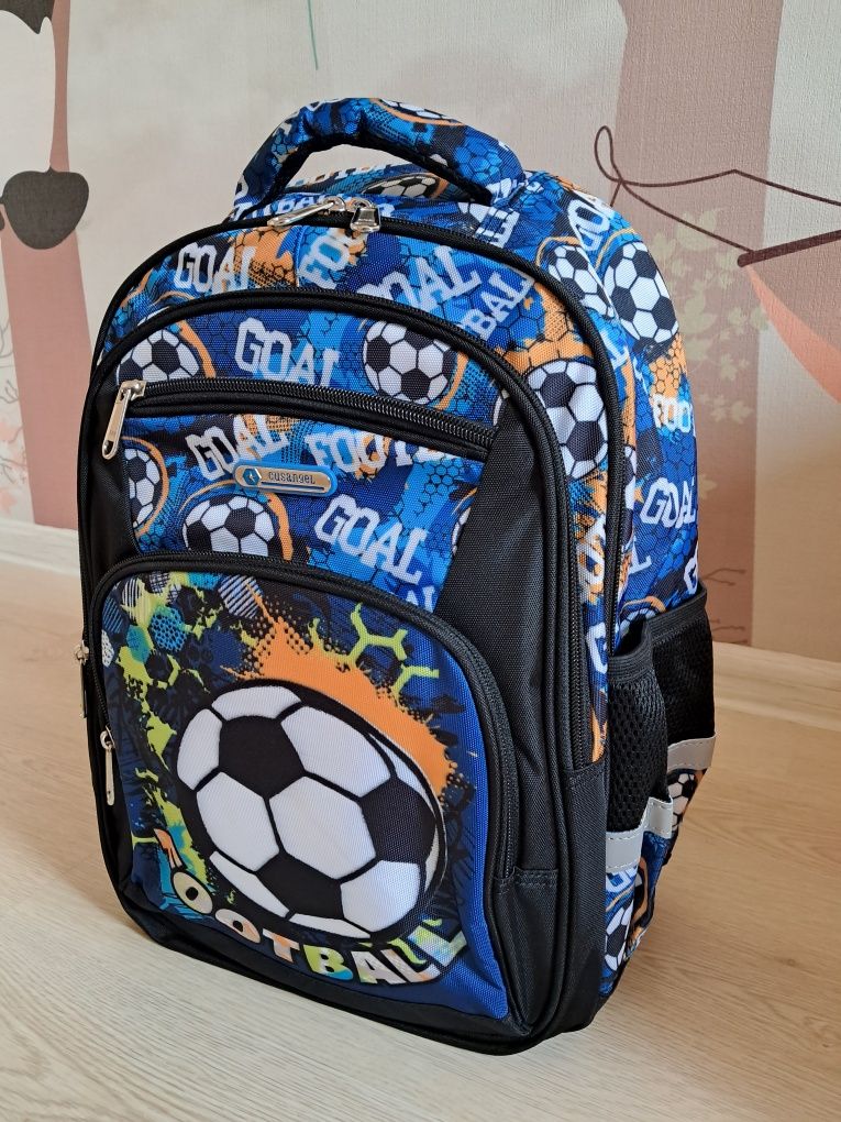 Рюкзак шкільний / football