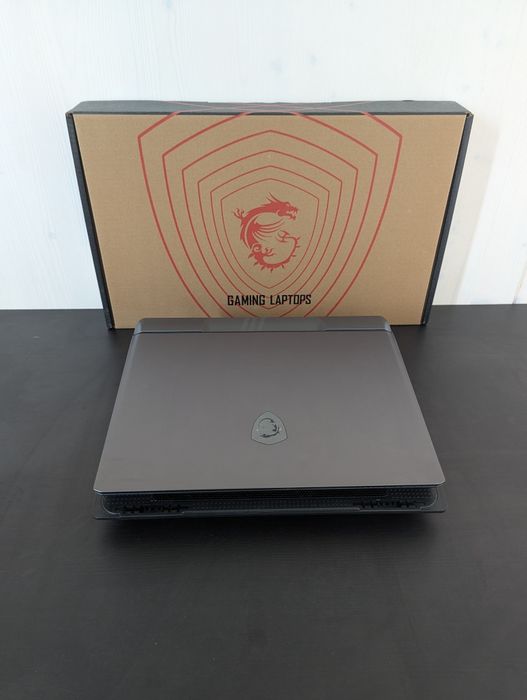 MSI 16 VECTOR - RTX 4080 / i9 13950HX / 32GB