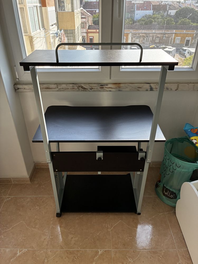 Secretária compacta 80x50x132