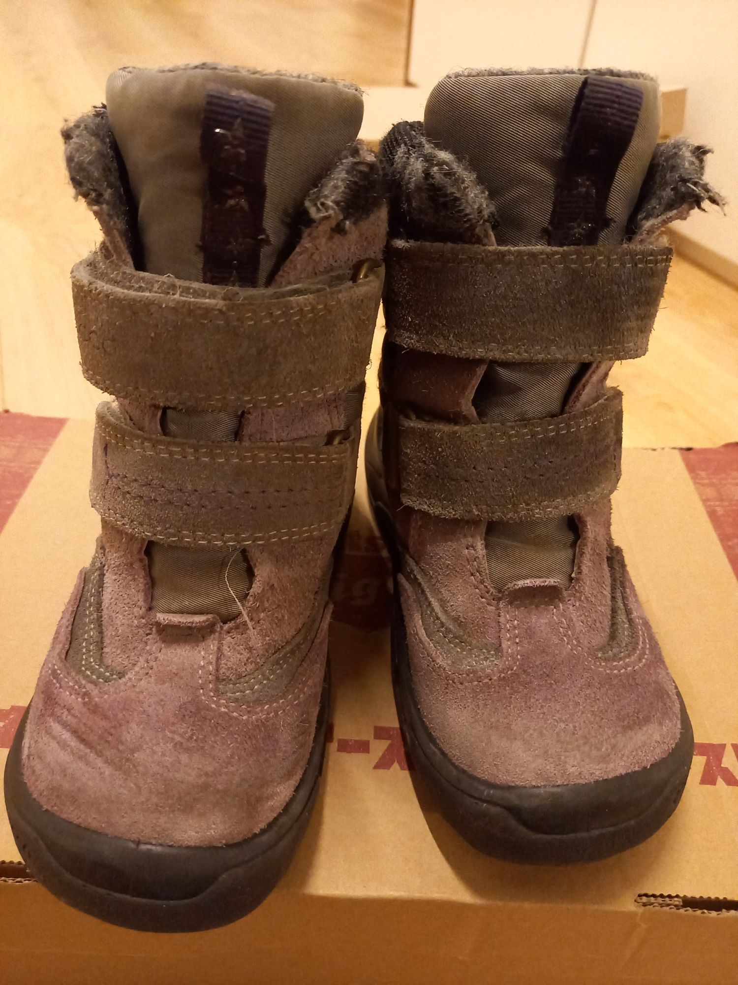Ecco r. 27 zimowe buty z Goretexu, skórzane.