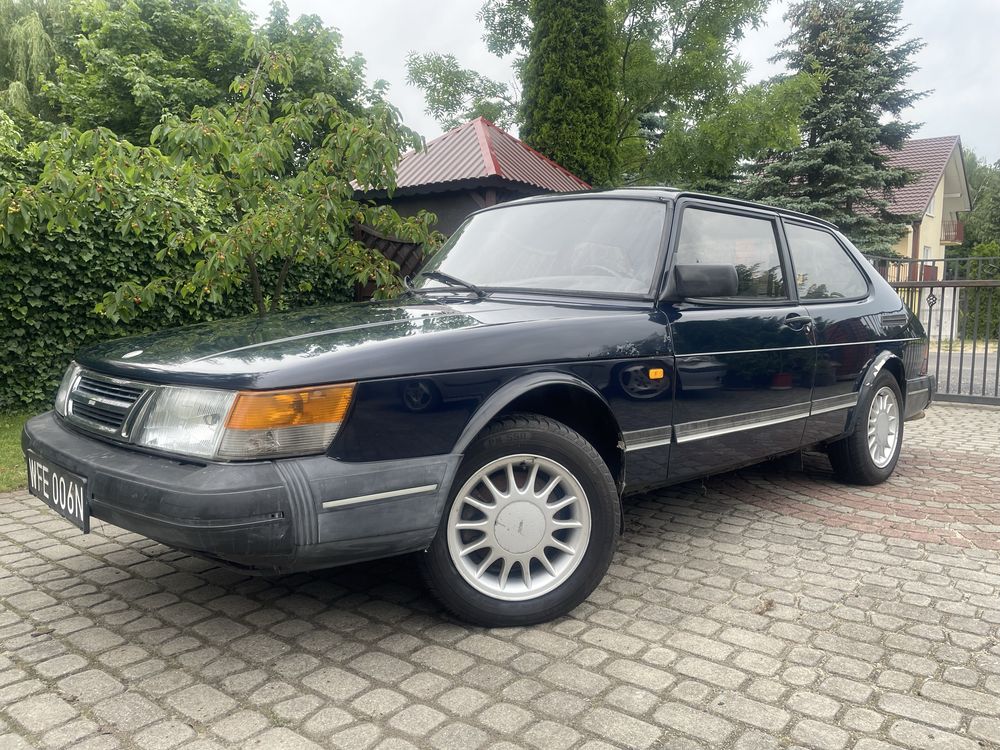 Saab 900i krokodyl 3d jedynie 131 tyś przebiegu PIERWSZY LAKIER