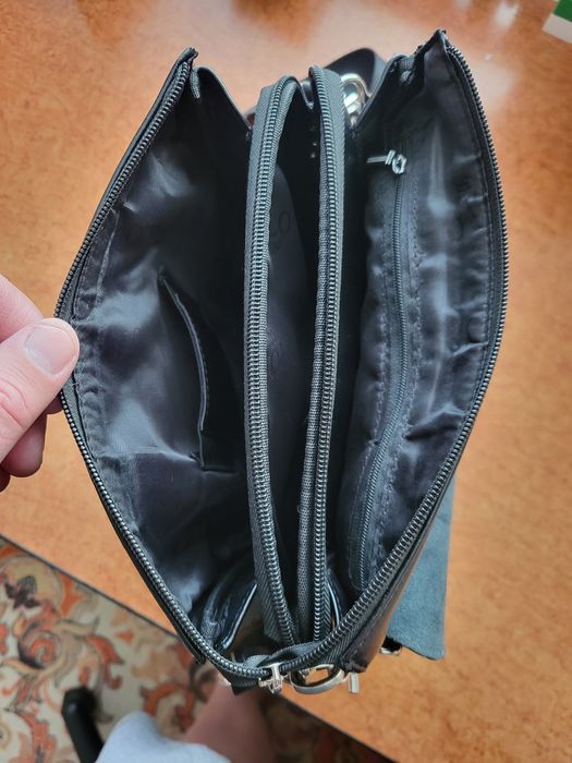 Продам шкіряну барсетку