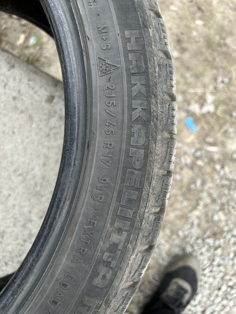 Nokian Hakkapelitta 215/45 R17