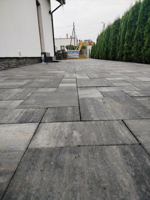 Usługi Koparko -ładowarką, Brukarstwo