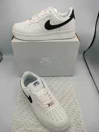 Hit Nike Air Force 1 czarno białe r 43-46 skarpetki Nike gratis