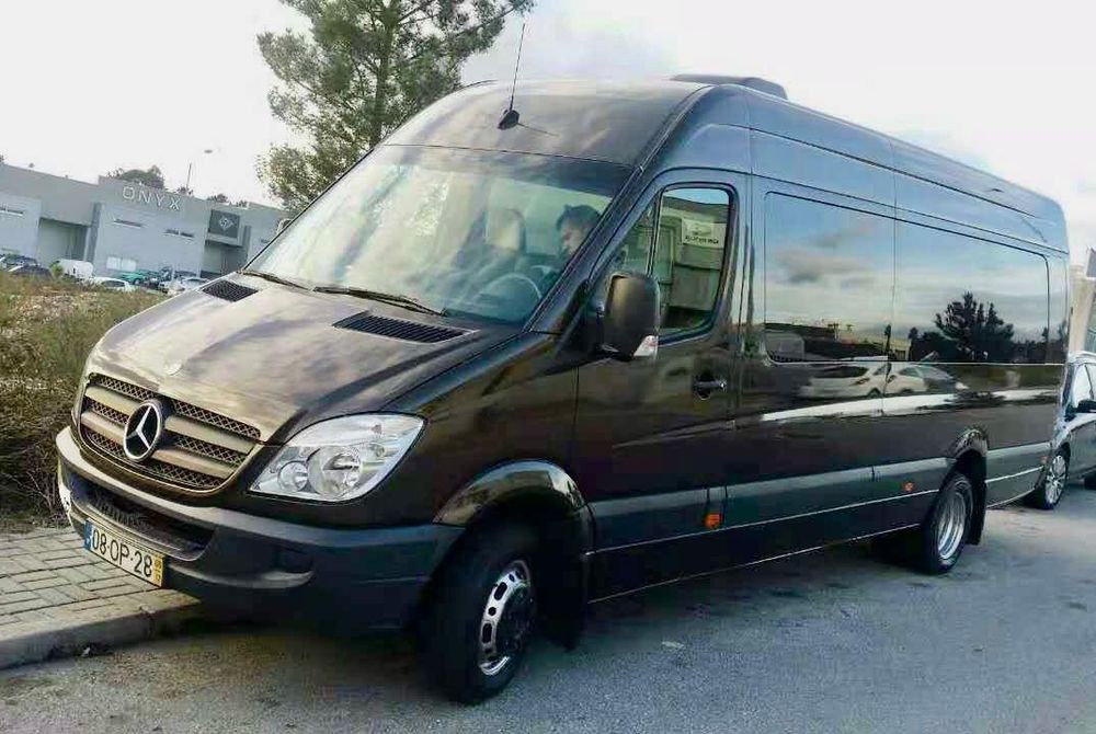 Mini bus mercedes 19 lugares