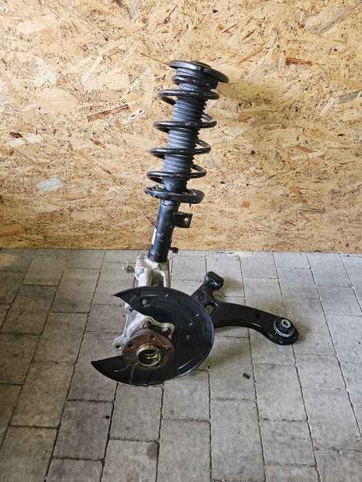 Підвіска VOLVO XC40 Підрамник цапфа ричаг амортизатор півісь комплект