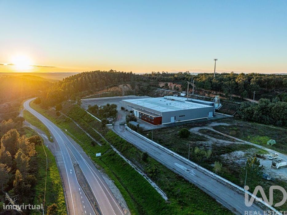 Espaço Comercial em Gavião e Atalaia de 6430,00 m2
