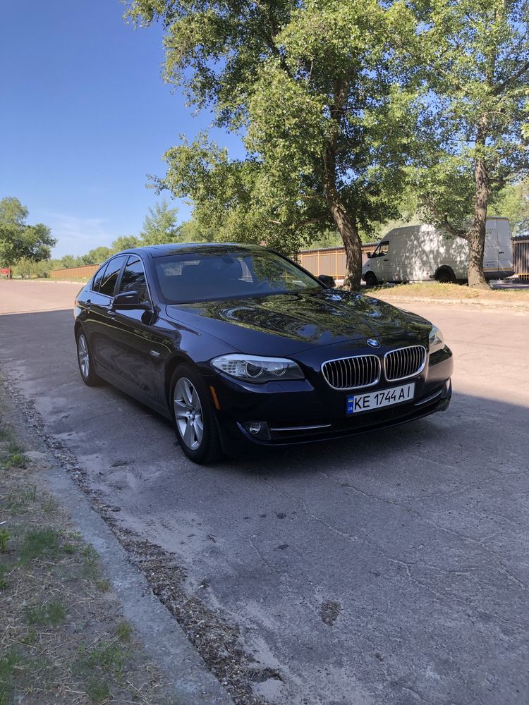 Продам БМВ F10 528i xdrive