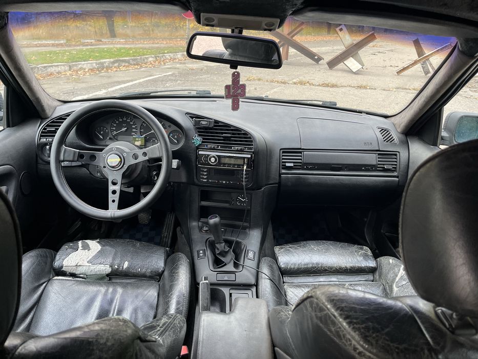 Продам BMW e36 Touring Рестайлинг