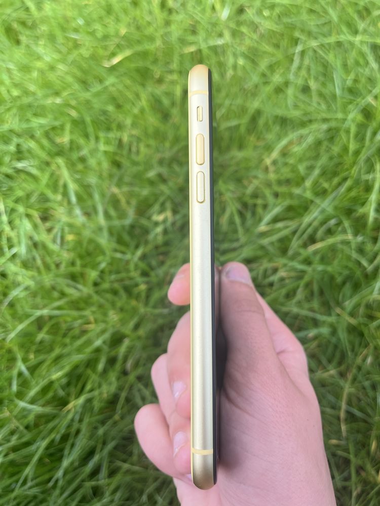 iPhone 11 | 64gb/yellow