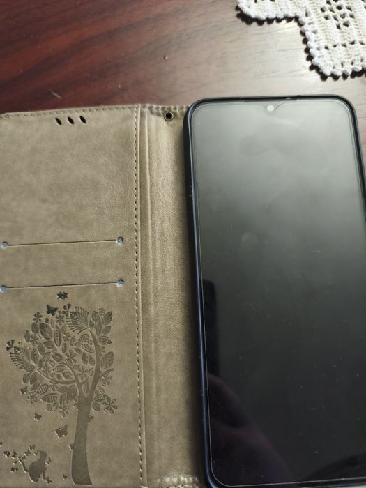 Xiaomi Redmi 9A com capa, carregador e películas de vidro temperado