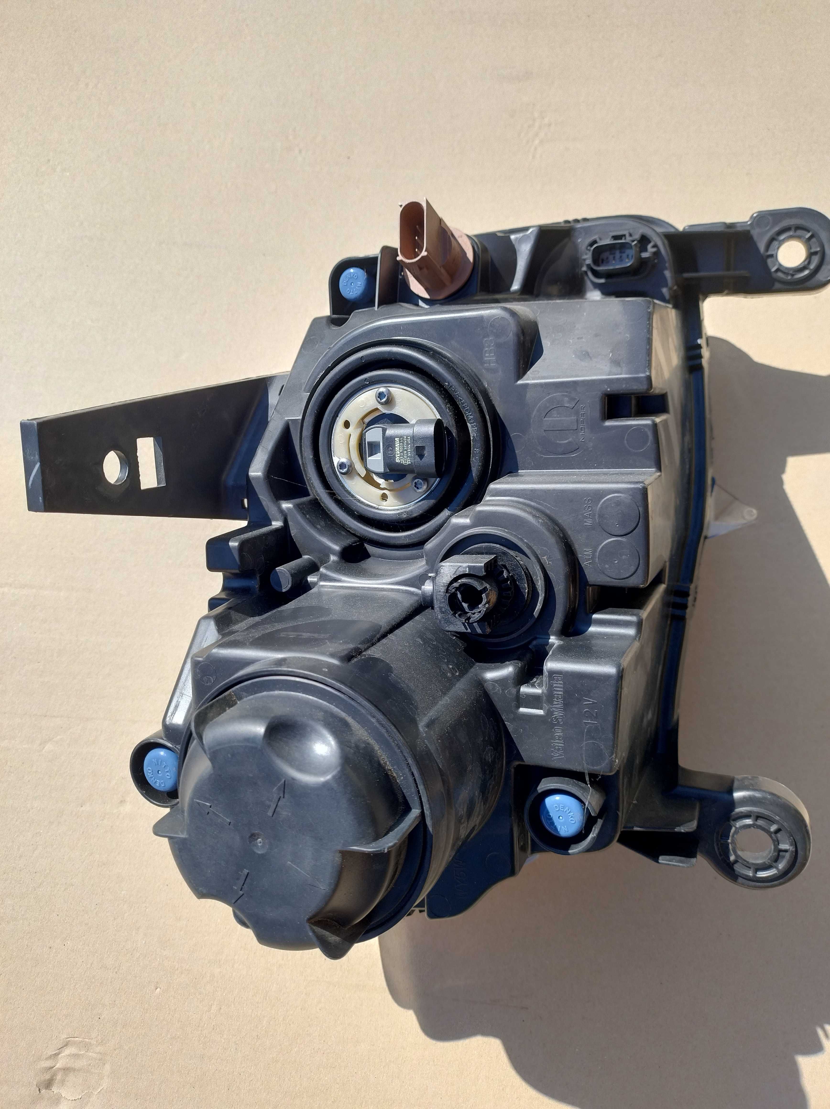 lampa Jeep Grand Cherokee lewa (2014 - 2016)