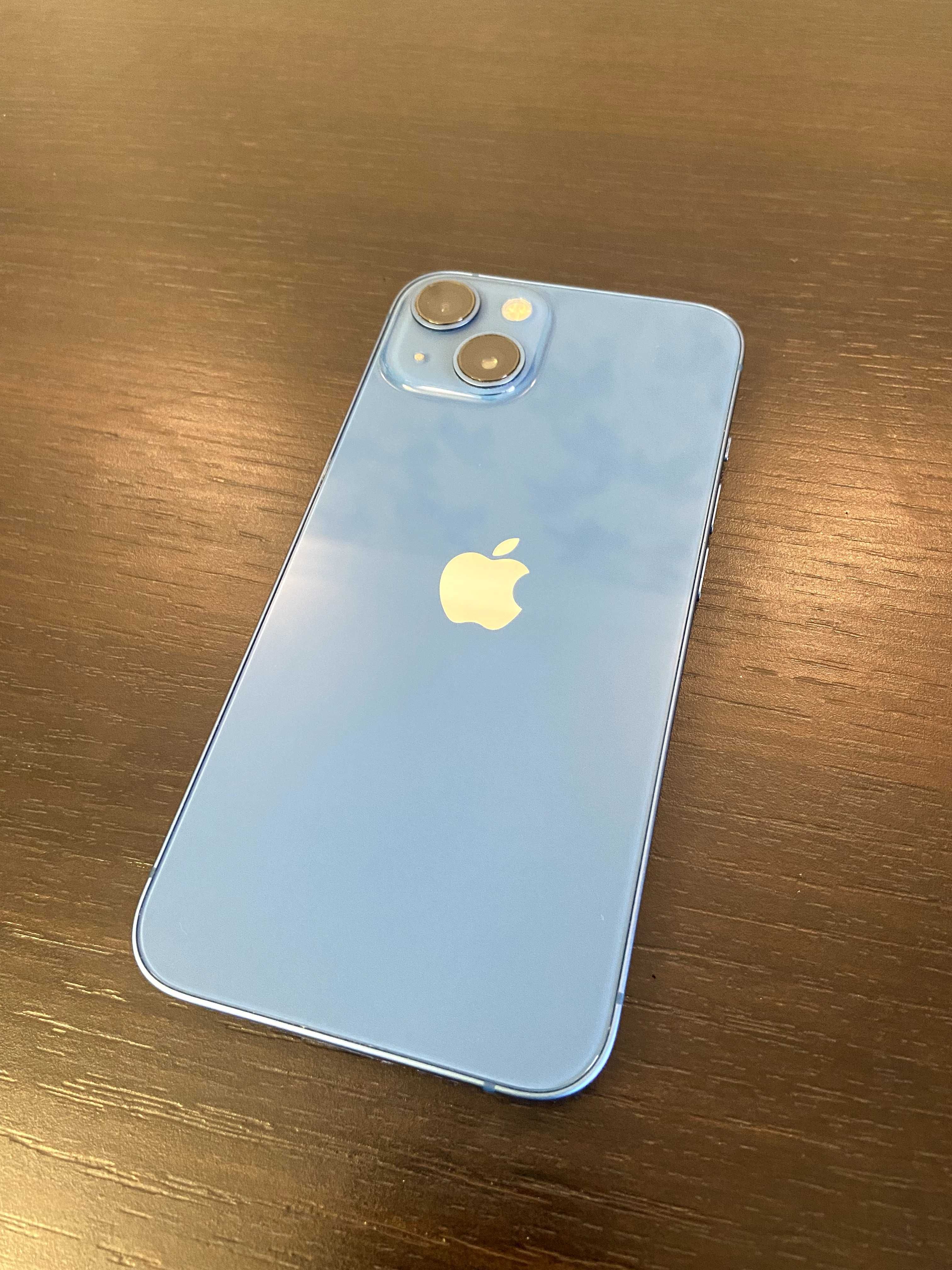 Смартфон Apple iPhone 13 128Gb Blue - на запчастини