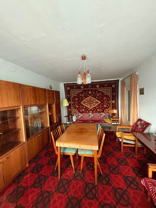 Здам 3 хкімнаину квартиру на Замості , торг !!