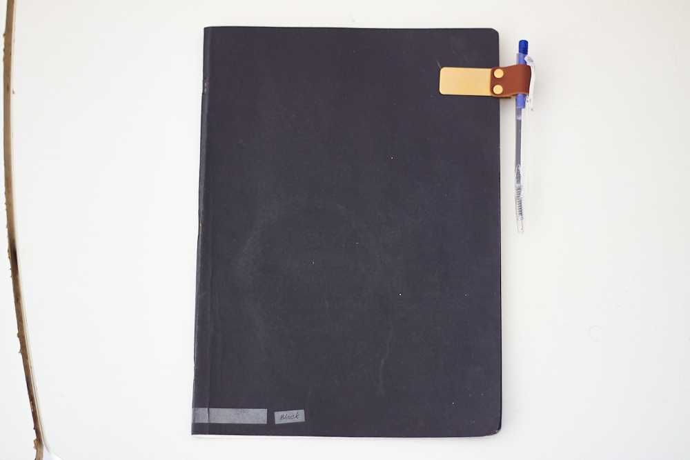 Suporte de clipe para óculos e canetas - 1 Unidade