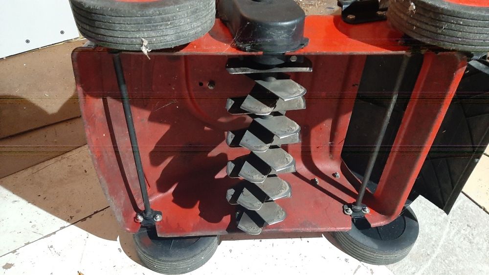 Wertykulator elektr. firmy SOLO