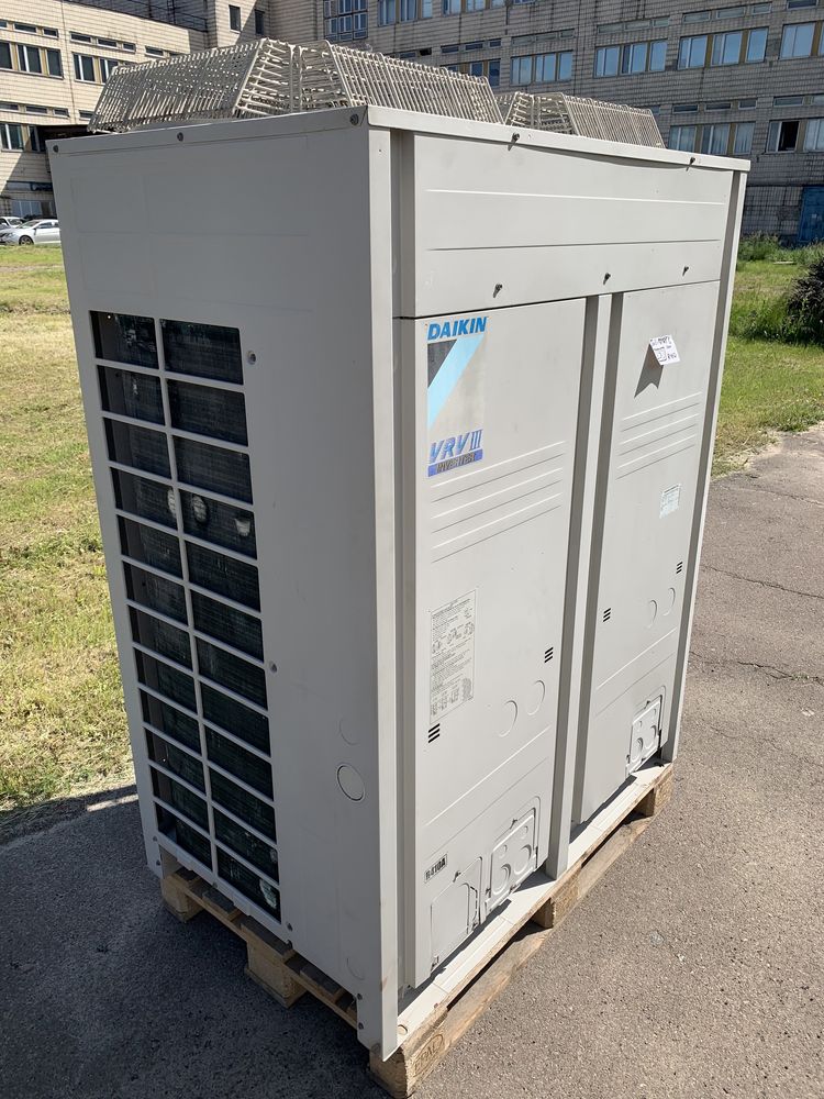 Кондиционер Daikin RXYQ18 инвертор тепловой насос (до 600м2) мульти