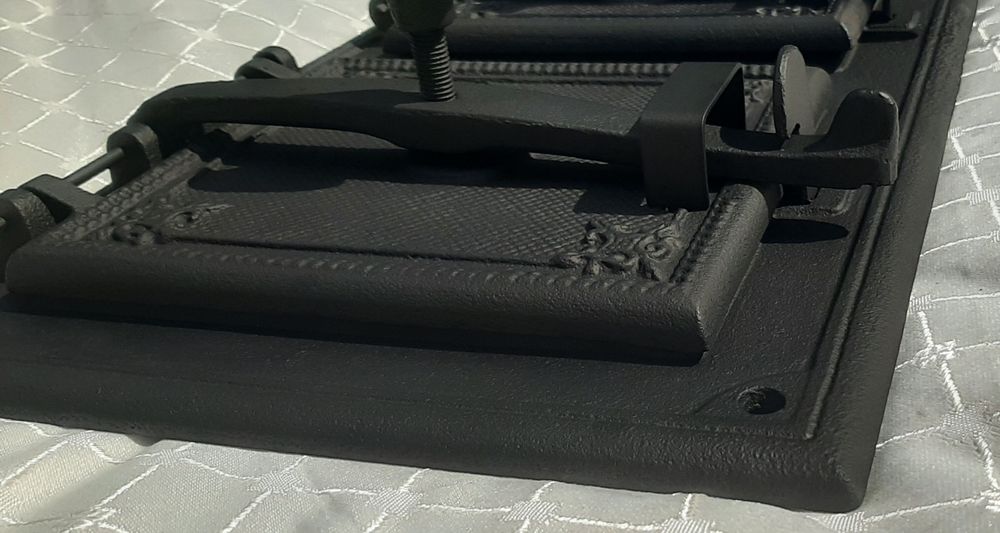 Drzwiczki żeliwne do pieca wędzarni  AGA  2.