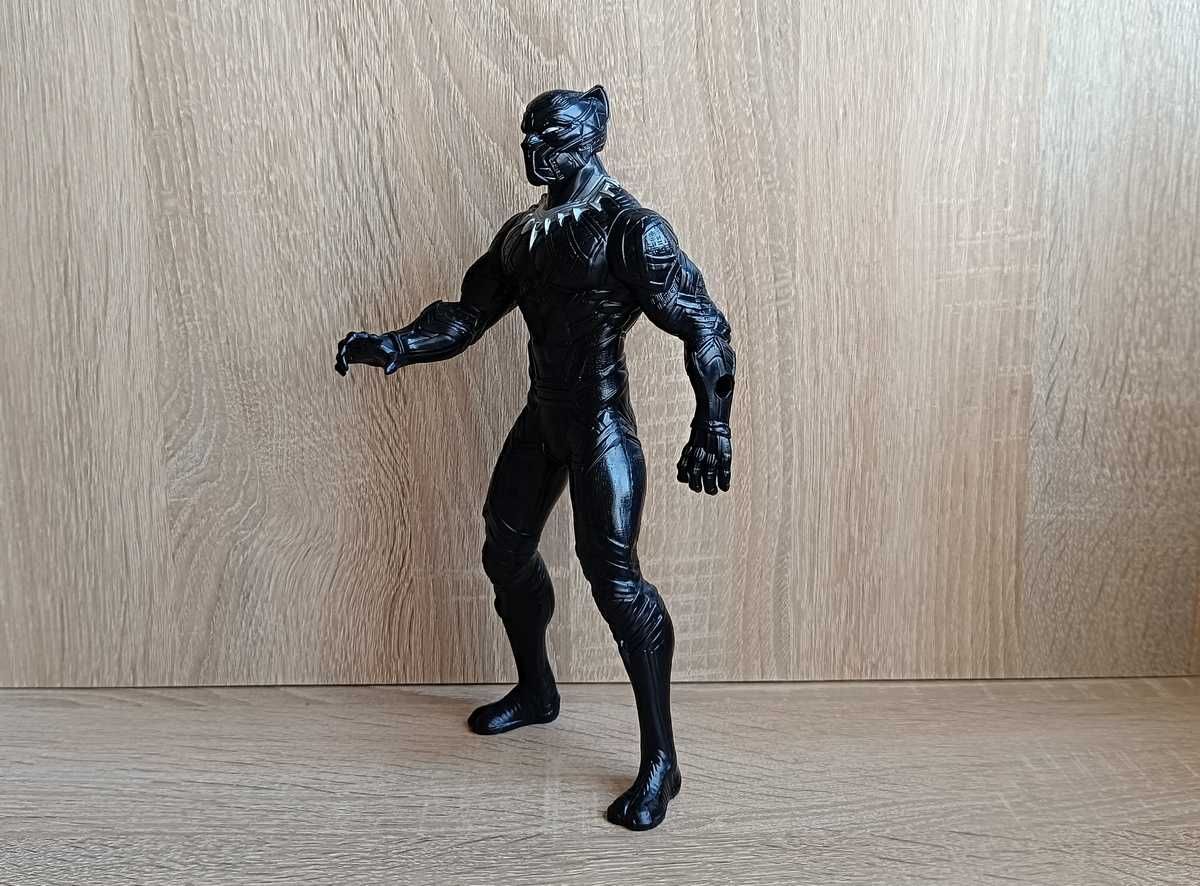 Duża action figurka Czarna Pantera *DC Comics*. Hasbro 2019