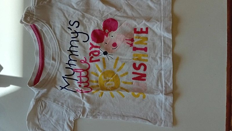 Conjunto de 4 t-shirts para bebé (6/9 meses)