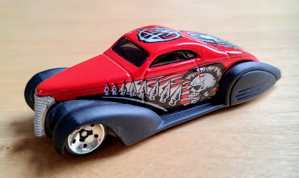 Hot Wheels Swoop Coupe 2002 rok resorak