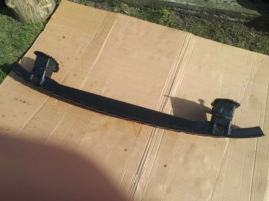 Belka tylna zderzaka Mercedes GLC