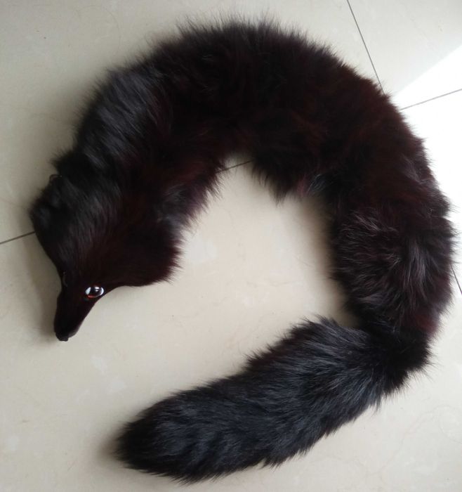 Kołnierz czarny 100% lis naturalny ogon kita 113cm gruby okazały cudo