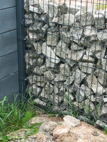 Kamień do gabionow  kamień na ogrodzenia  łupek granitowy sortowany