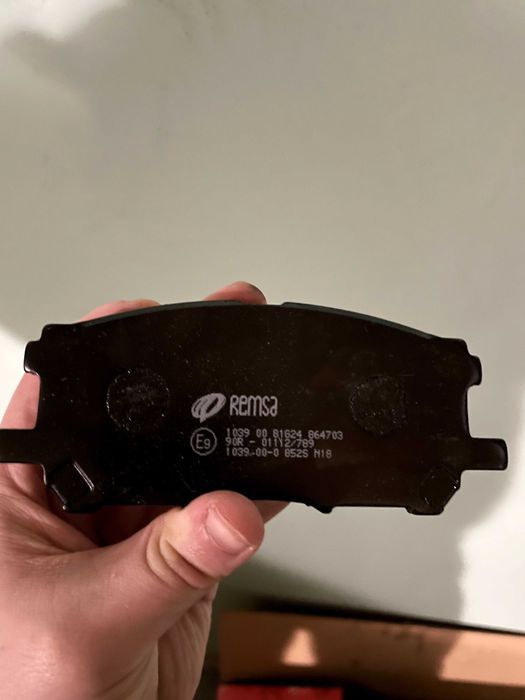 Передні колодки Remsa Lexus RX[1039.00]